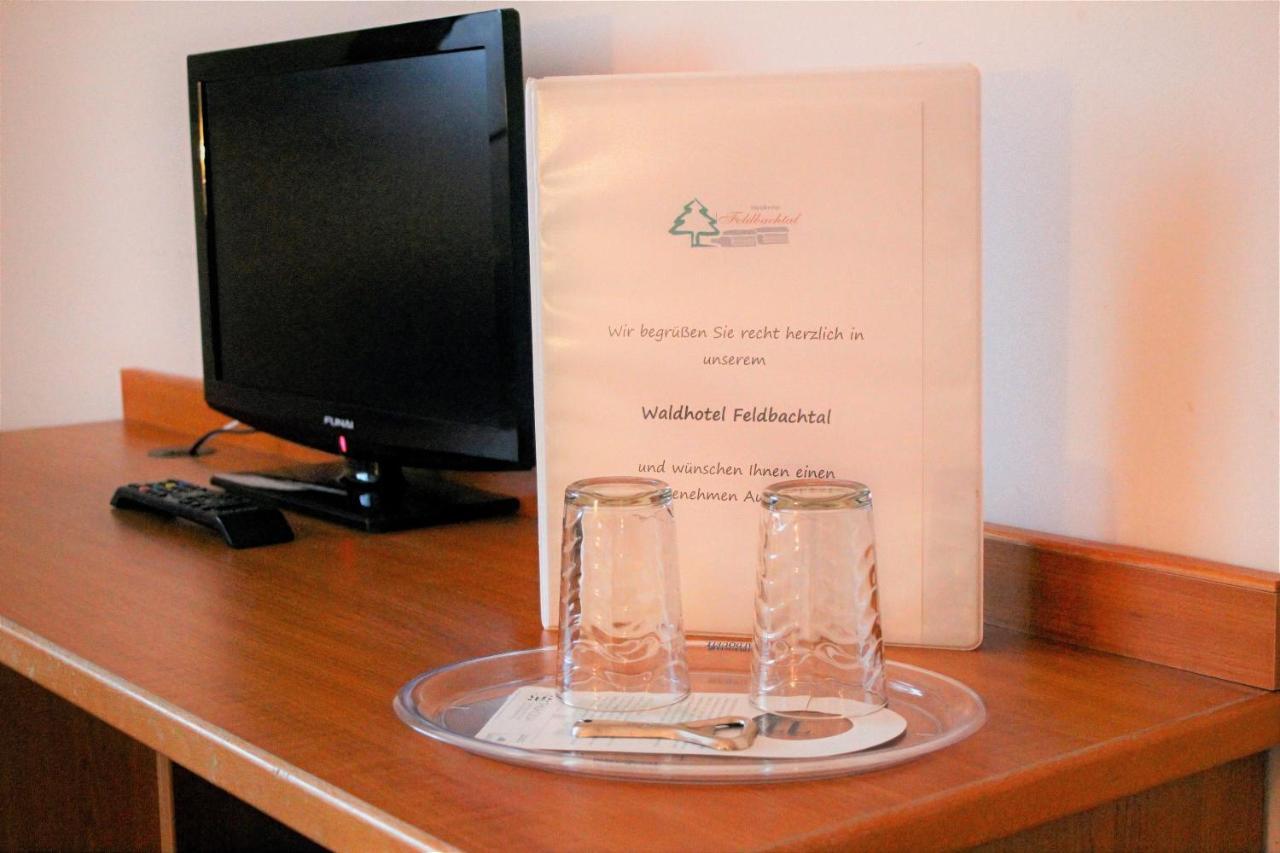 Waldhotel Feldbachtal Нойхаус ам Ренвег Екстериор снимка