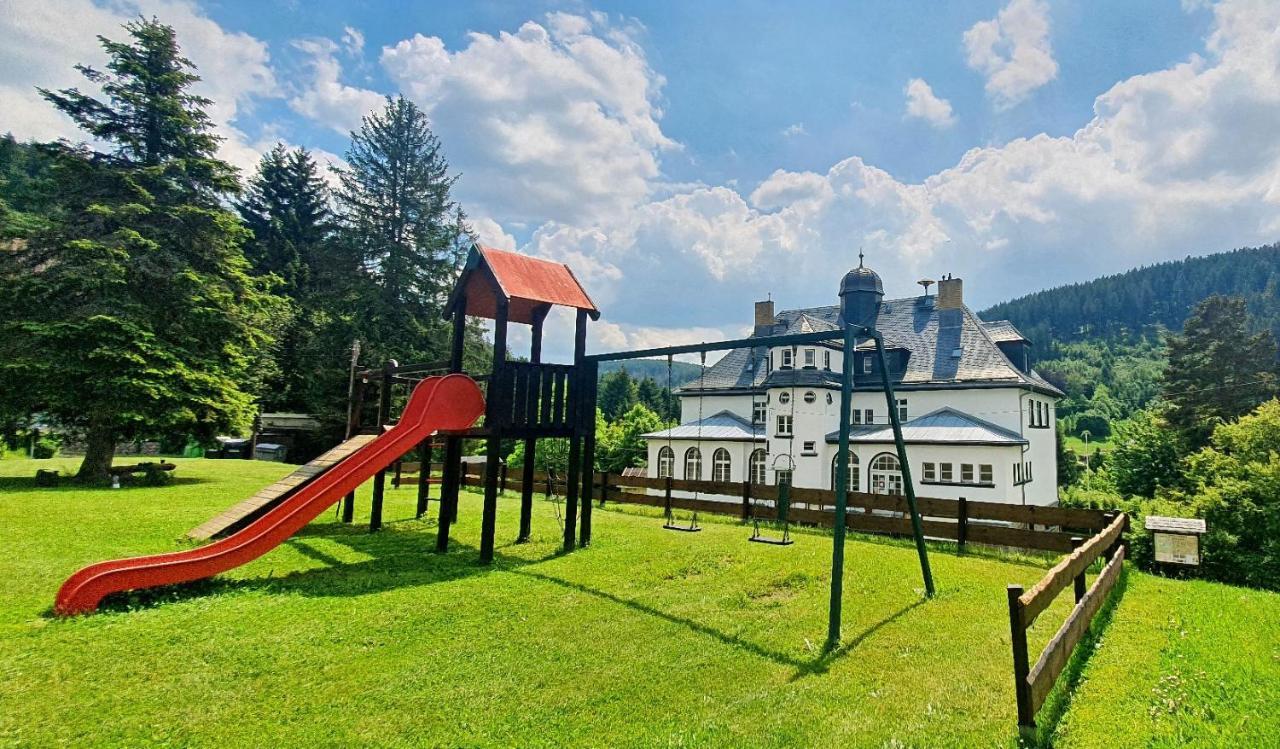 Waldhotel Feldbachtal Нойхаус ам Ренвег Екстериор снимка